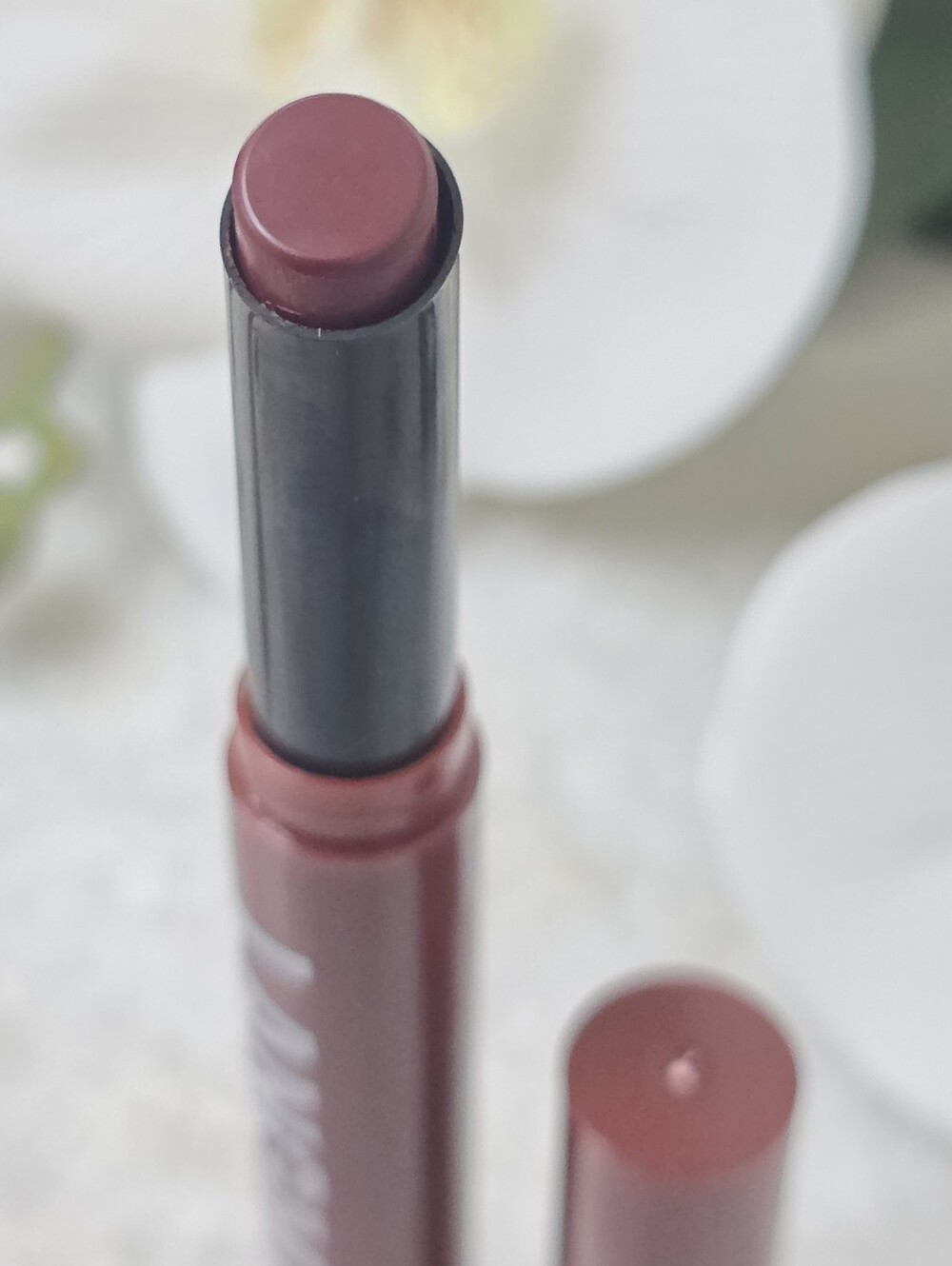 Matte Lip Crayon in Deep Berry - Picture 5 of 8